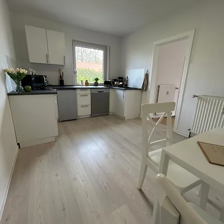 Mimi For Long Appartement